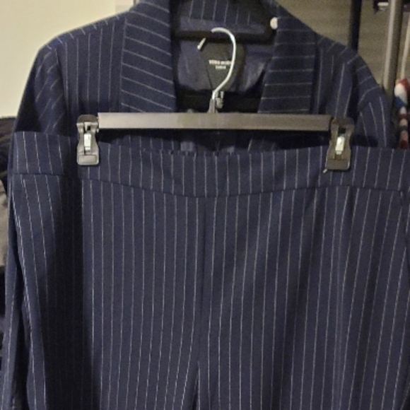 Vero Moda Curve navy tailored pinstripe suit swt - Picture 7 of 16